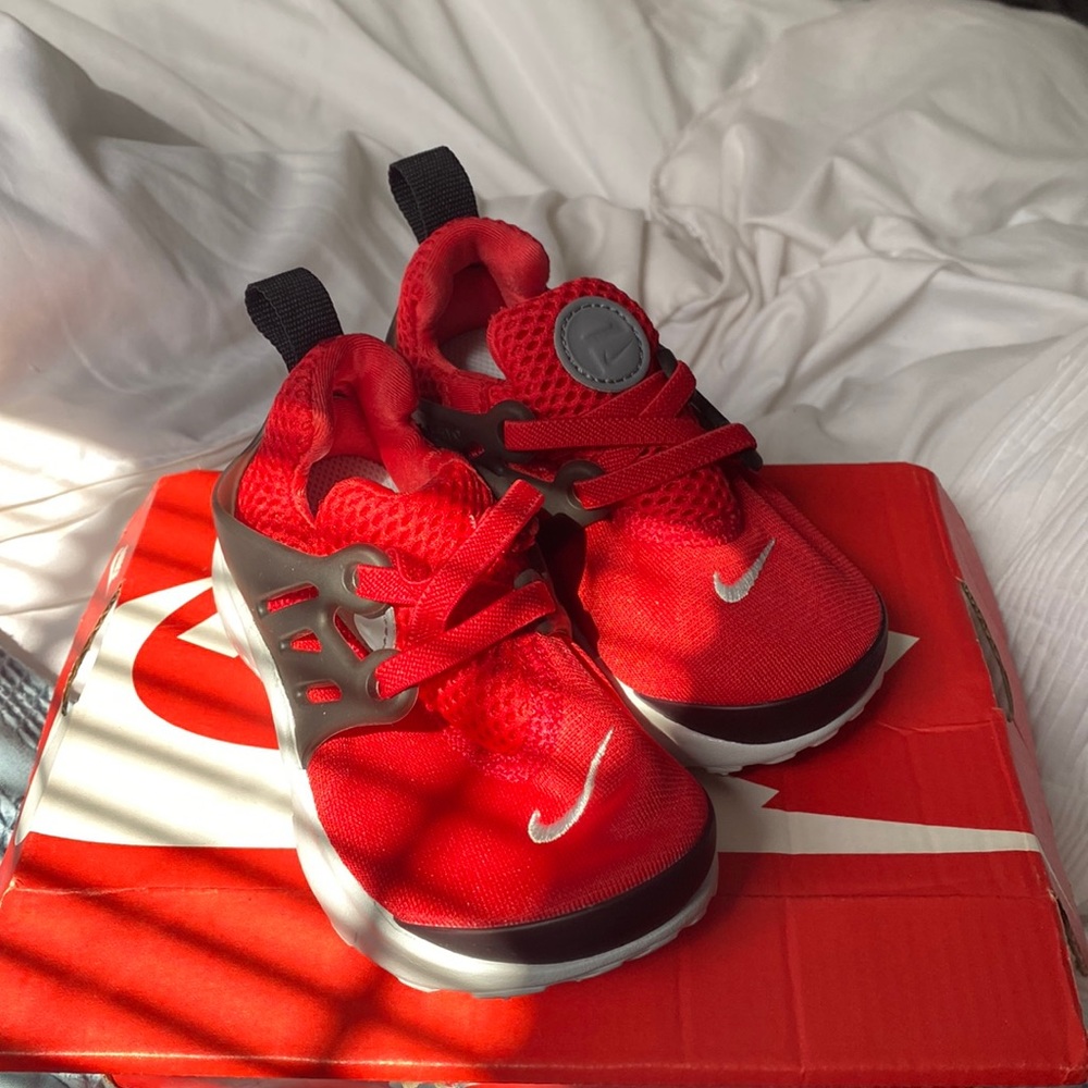 Nike little presto